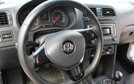 Volkswagen Polo VI (EU Market), 2015 год, 675 000 рублей, 16 фотография