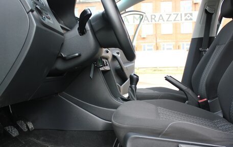 Volkswagen Polo VI (EU Market), 2015 год, 675 000 рублей, 17 фотография