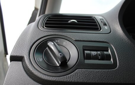 Volkswagen Polo VI (EU Market), 2015 год, 675 000 рублей, 33 фотография