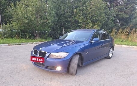 BMW 3 серия, 2011 год, 1 200 000 рублей, 3 фотография