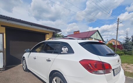 Chevrolet Cruze II, 2014 год, 900 000 рублей, 10 фотография
