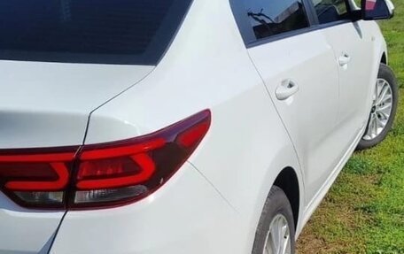 KIA Rio IV, 2019 год, 1 400 000 рублей, 2 фотография