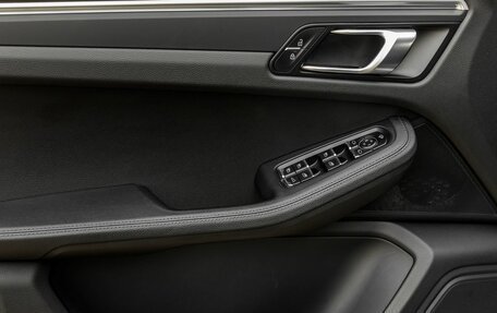Porsche Macan I рестайлинг, 2021 год, 5 999 000 рублей, 13 фотография