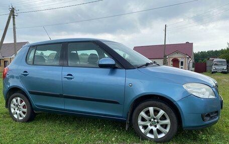 Skoda Fabia II, 2009 год, 449 000 рублей, 3 фотография