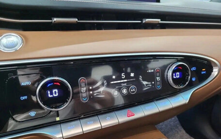 Genesis GV70, 2022 год, 3 330 060 рублей, 13 фотография