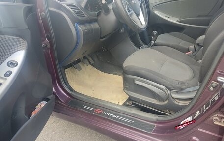 Hyundai Solaris II рестайлинг, 2012 год, 599 000 рублей, 5 фотография