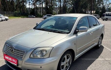Toyota Avensis III рестайлинг, 2003 год, 650 000 рублей, 2 фотография