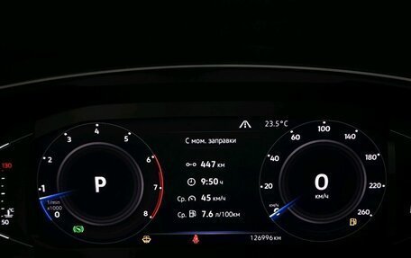 Volkswagen Tiguan II, 2019 год, 2 370 000 рублей, 13 фотография