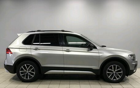 Volkswagen Tiguan II, 2019 год, 2 370 000 рублей, 4 фотография