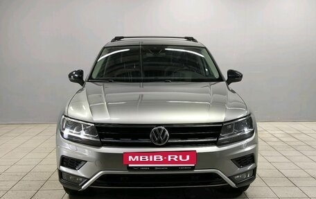 Volkswagen Tiguan II, 2019 год, 2 370 000 рублей, 2 фотография