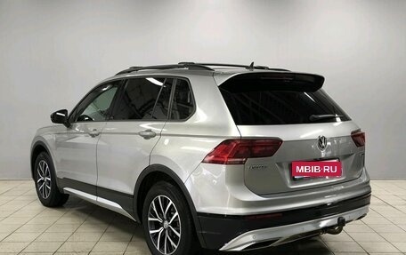Volkswagen Tiguan II, 2019 год, 2 370 000 рублей, 7 фотография