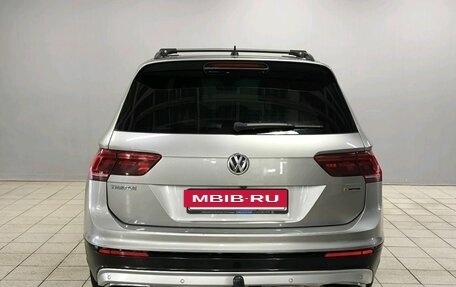 Volkswagen Tiguan II, 2019 год, 2 370 000 рублей, 6 фотография