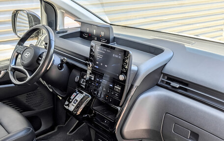 Hyundai Staria, 2022 год, 4 900 000 рублей, 11 фотография