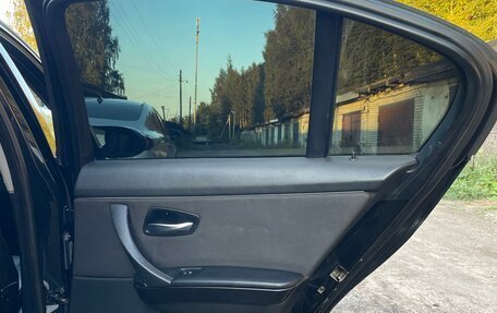 BMW 3 серия, 2006 год, 650 000 рублей, 12 фотография