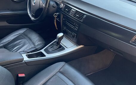 BMW 3 серия, 2006 год, 650 000 рублей, 15 фотография
