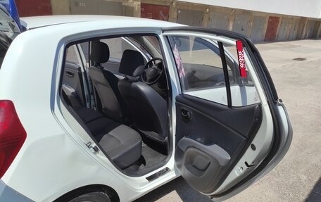 Hyundai i10 II, 2012 год, 650 000 рублей, 26 фотография