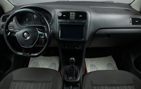 Volkswagen Polo VI (EU Market), 2016 год, 829 000 рублей, 8 фотография