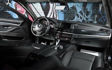 BMW 5 серия, 2014 год, 1 995 000 рублей, 15 фотография