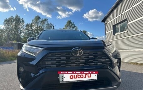 Toyota RAV4, 2021 год, 3 300 000 рублей, 12 фотография