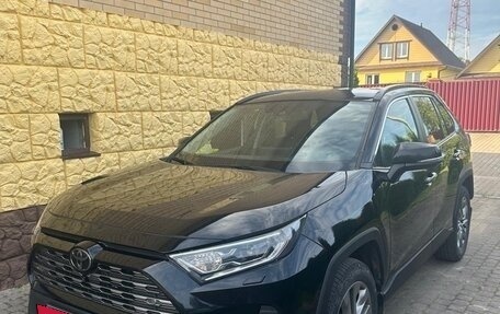 Toyota RAV4, 2021 год, 3 300 000 рублей, 7 фотография