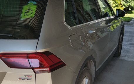 Volkswagen Tiguan II, 2017 год, 2 000 000 рублей, 2 фотография