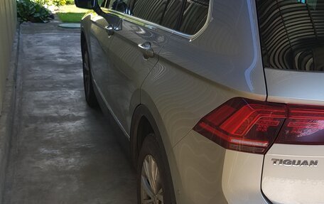 Volkswagen Tiguan II, 2017 год, 2 000 000 рублей, 3 фотография