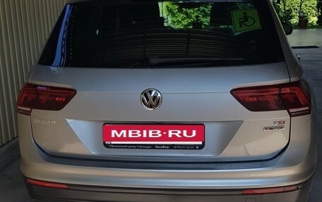 Volkswagen Tiguan II, 2017 год, 2 000 000 рублей, 4 фотография