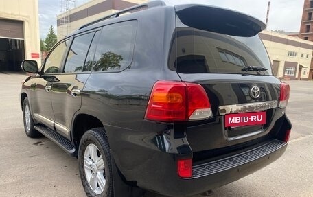 Toyota Land Cruiser 200, 2012 год, 2 950 000 рублей, 5 фотография