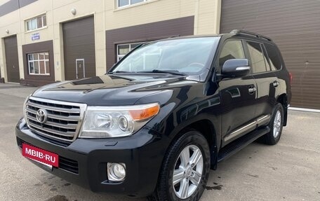 Toyota Land Cruiser 200, 2012 год, 2 950 000 рублей, 2 фотография