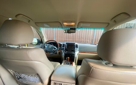 Toyota Land Cruiser 200, 2012 год, 2 950 000 рублей, 9 фотография