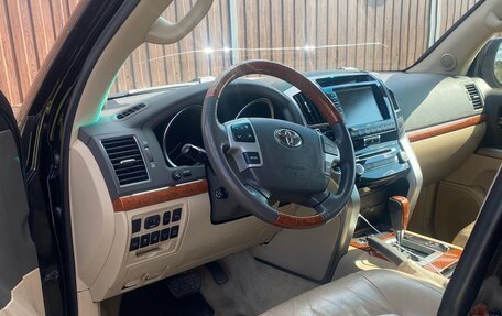 Toyota Land Cruiser 200, 2012 год, 2 950 000 рублей, 12 фотография