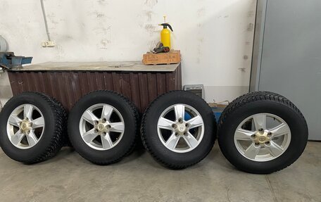 Toyota Land Cruiser 200, 2012 год, 2 950 000 рублей, 17 фотография