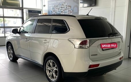 Mitsubishi Outlander III рестайлинг 3, 2013 год, 1 350 000 рублей, 5 фотография