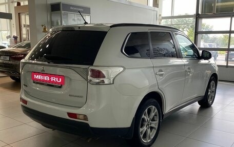 Mitsubishi Outlander III рестайлинг 3, 2013 год, 1 350 000 рублей, 4 фотография