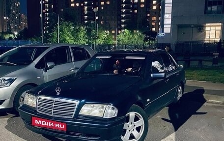Mercedes-Benz C-Класс, 1997 год, 235 000 рублей, 1 фотография