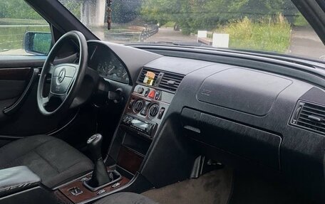 Mercedes-Benz C-Класс, 1997 год, 235 000 рублей, 4 фотография