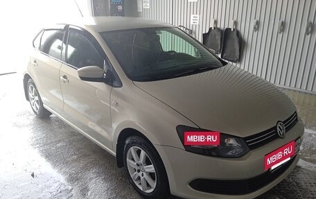 Volkswagen Polo VI (EU Market), 2011 год, 820 000 рублей, 3 фотография