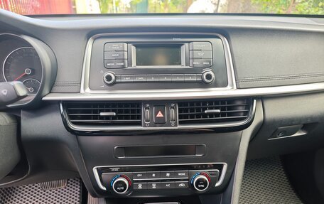 KIA Optima IV, 2018 год, 1 950 000 рублей, 10 фотография