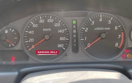 Nissan Wingroad III, 2001 год, 155 000 рублей, 3 фотография