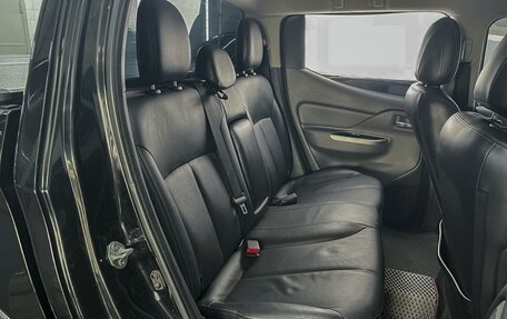 Mitsubishi L200 IV рестайлинг, 2015 год, 1 755 000 рублей, 6 фотография