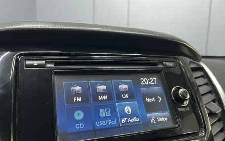 Mitsubishi L200 IV рестайлинг, 2015 год, 1 755 000 рублей, 13 фотография
