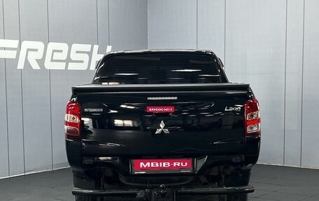 Mitsubishi L200 IV рестайлинг, 2015 год, 1 755 000 рублей, 4 фотография