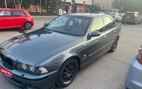 BMW 5 серия, 2003 год, 1 490 000 рублей, 3 фотография