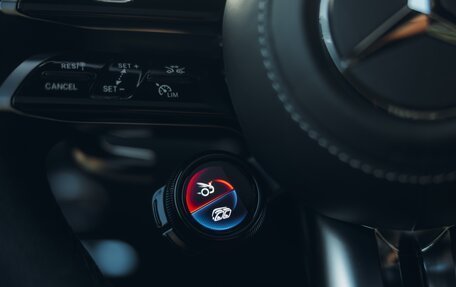 Mercedes-Benz AMG GT, 2024 год, 28 000 000 рублей, 17 фотография