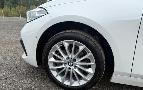 BMW 1 серия, 2022 год, 2 900 000 рублей, 19 фотография