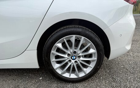 BMW 1 серия, 2022 год, 2 900 000 рублей, 20 фотография