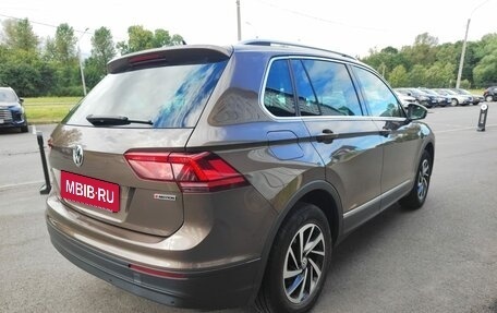 Volkswagen Tiguan II, 2018 год, 2 650 000 рублей, 6 фотография