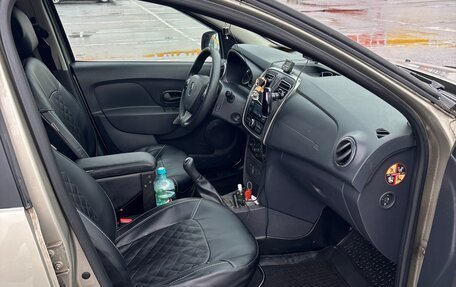 Renault Sandero II рестайлинг, 2015 год, 640 000 рублей, 14 фотография