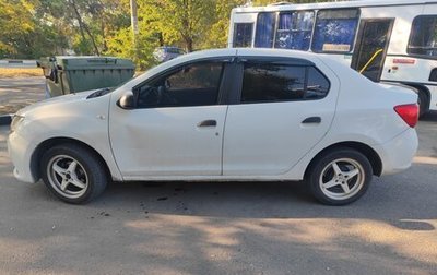 Renault Logan II, 2016 год, 450 000 рублей, 1 фотография