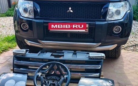 Mitsubishi Pajero IV, 2007 год, 1 630 000 рублей, 2 фотография